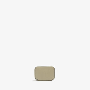 ヴァレクストラ ジップ アラウンド カードフォルダー ツンドラグリーン/ヴァニラ