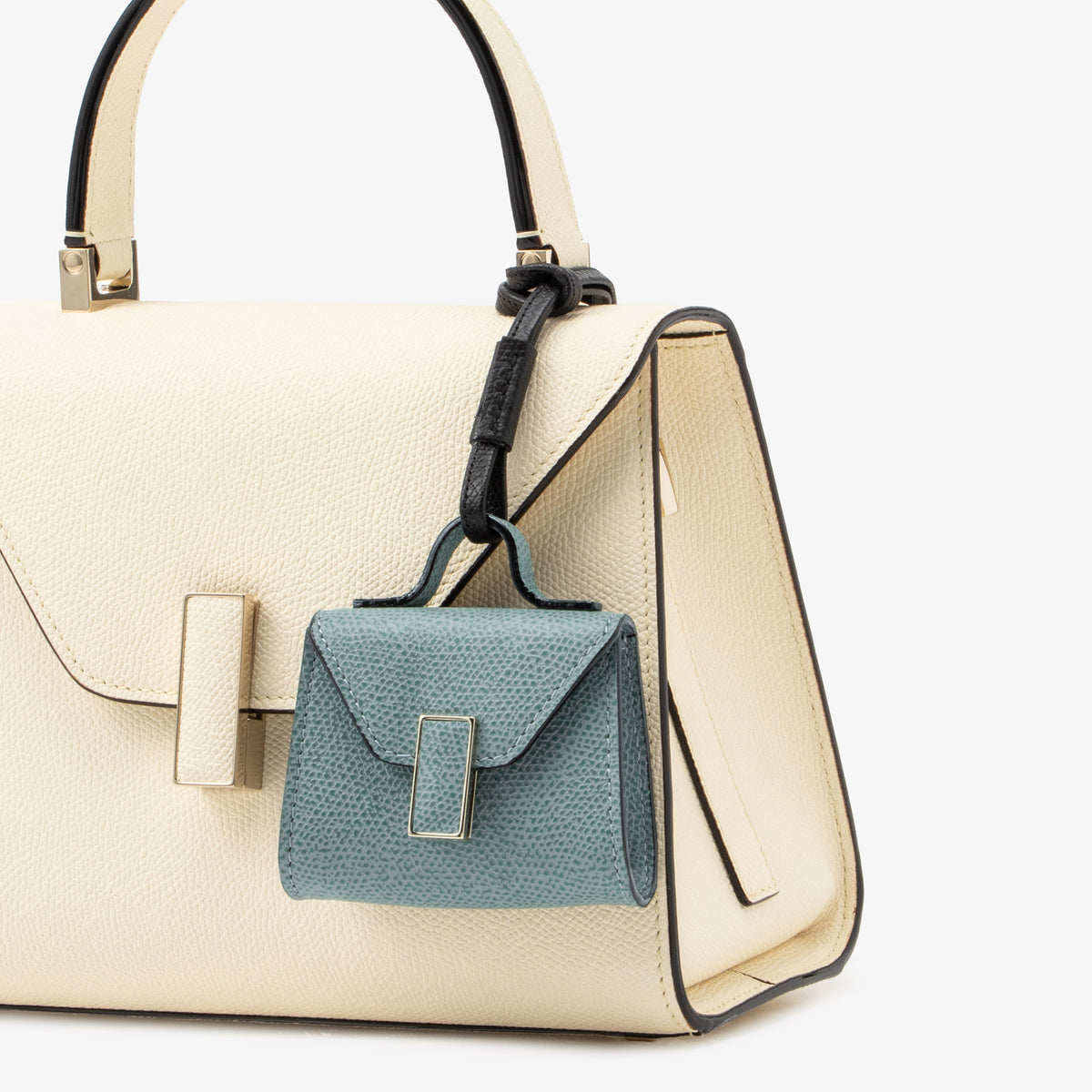 ヴァレクストラ イジィデ チャーム 人気色 最終値下げ❗ イジィデ