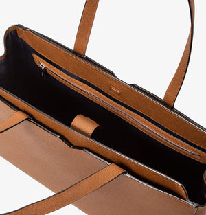 ヴァレクストラ Vライン ホリゾンタル ショッピングバッグ チョコレートブラウン