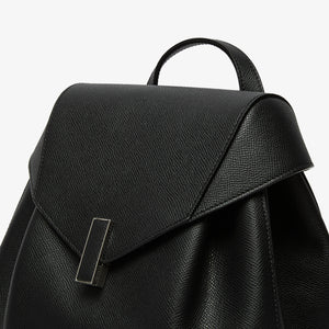 ヴァレクストラ イジィデ バックパック ミディアム ブラック