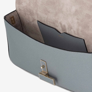 ヴァレクストラ イジィデ ショルダーバッグ ナイアガラブルー