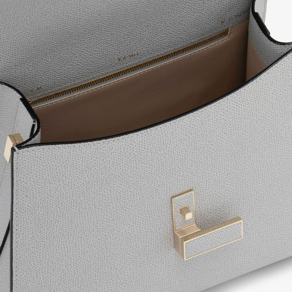 ヴァレクストラ　valextra ミディアム　イジィデ　グレー WBES0056028LOC99GT_2_1200x1200