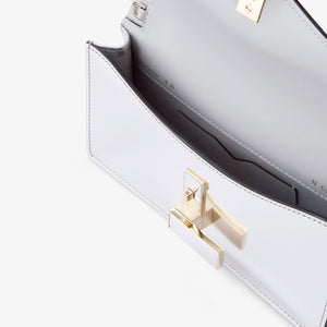 ヴァレクストラ イジィデ クラッチ ミラー シルバー