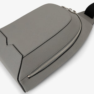 ヴァレクストラ　Vライン ワンショルダーバッグ　セメントグレー