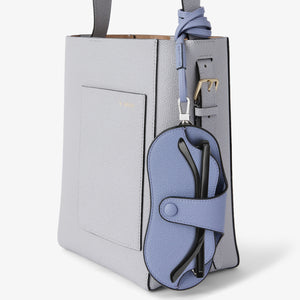 ヴァレクストラ　ストラップ付 メガネケース　オルテンシア