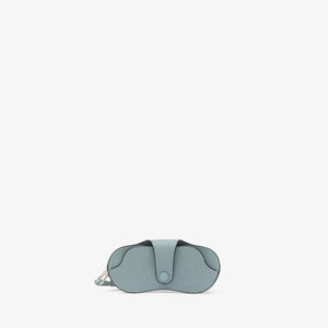 パウダーブルー