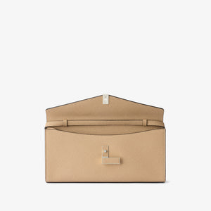 イジィデ クラッチバッグ