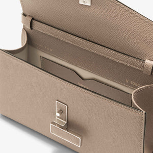 ヴァレクストラ　イジィデ ティン　サハラ