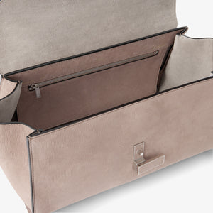 ヴァレクストラ　イジィデ エディター センソ　ヌード