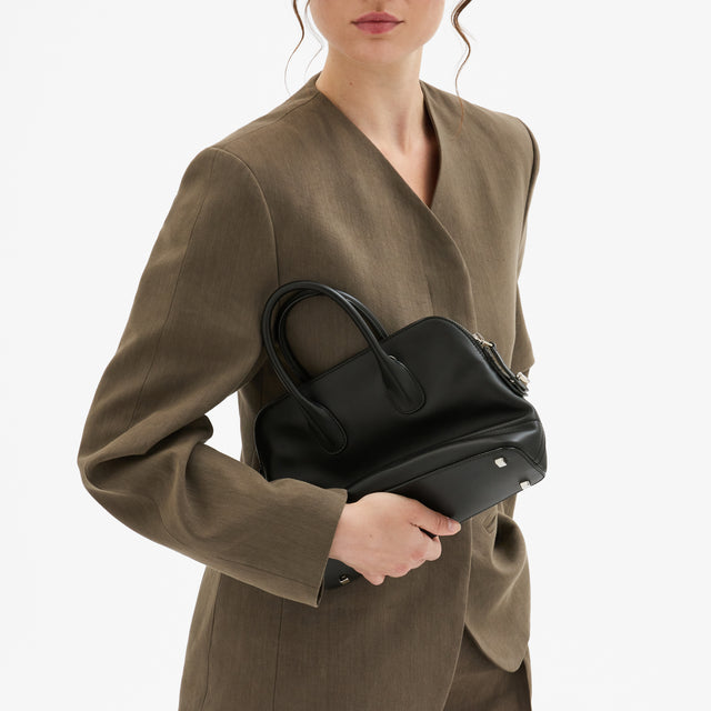 【限定値下げ】定価¥374,000 ヴァレクストラVノーストート 限定値下げ】定価¥374,000 ヴァレクストラVノーストート - メルカリ