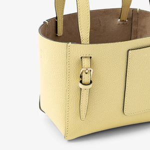 ヴァレクストラ　バケットバッグ ナノ　ミモザ