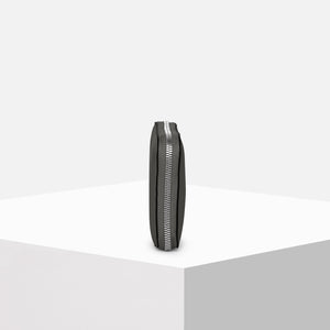 ダークグレー
